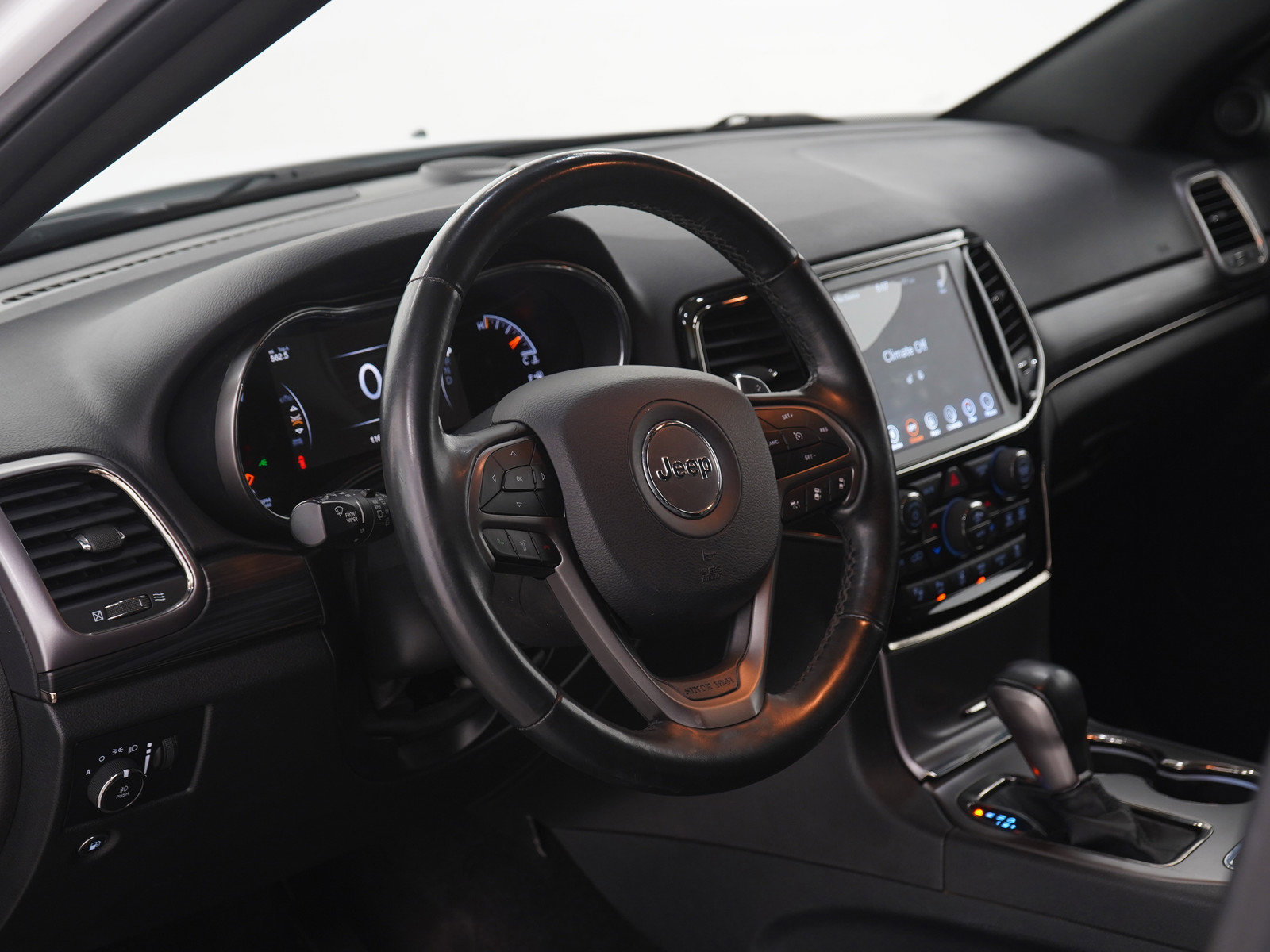 Used 2019 Jeep Grand Cherokee Limited X image 23