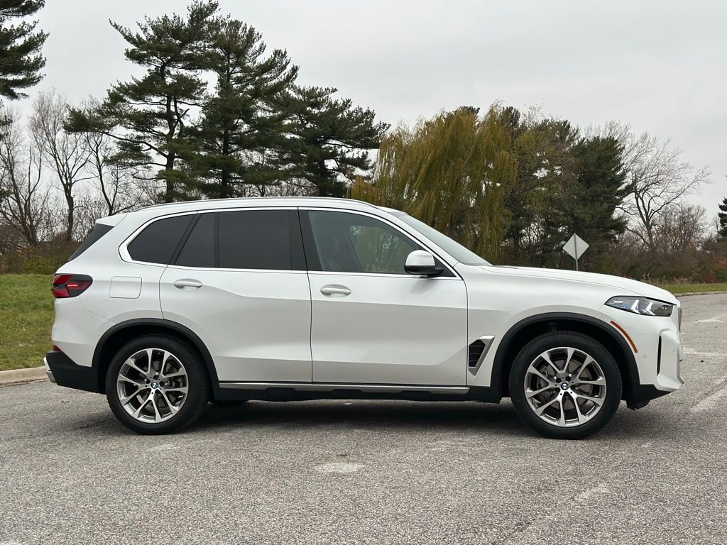 Certified 2024 BMW X5 xDrive40i w/ Premium Package image 10