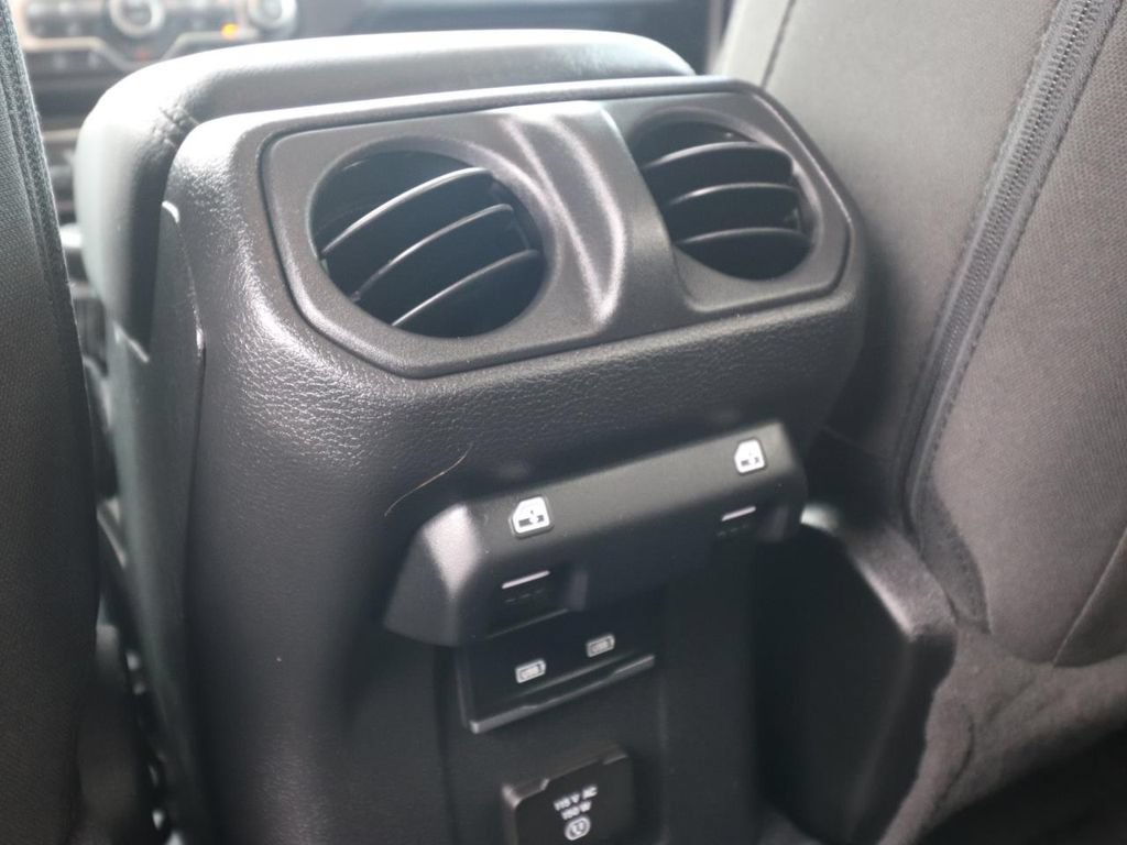 Used 2023 Jeep Wrangler Unlimited Sahara w/ LED Lighting Group AWD/4WD image 12
