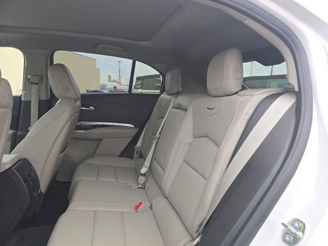 Used 2022 Cadillac XT4 Luxury image 14