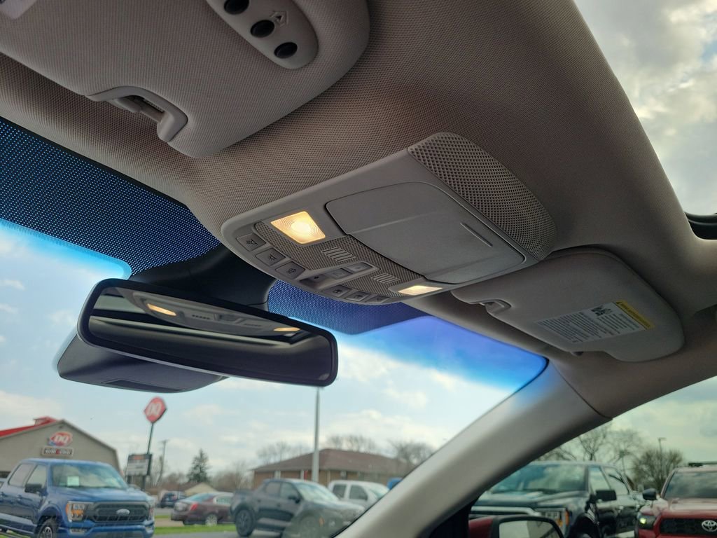 Certified 2020 Ford Edge Titanium image 30