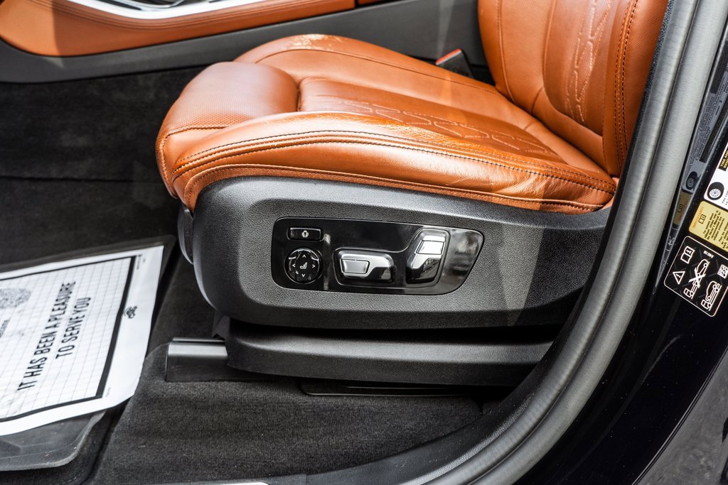 Used 2022 BMW X5 M50i w/ Executive Package image 24