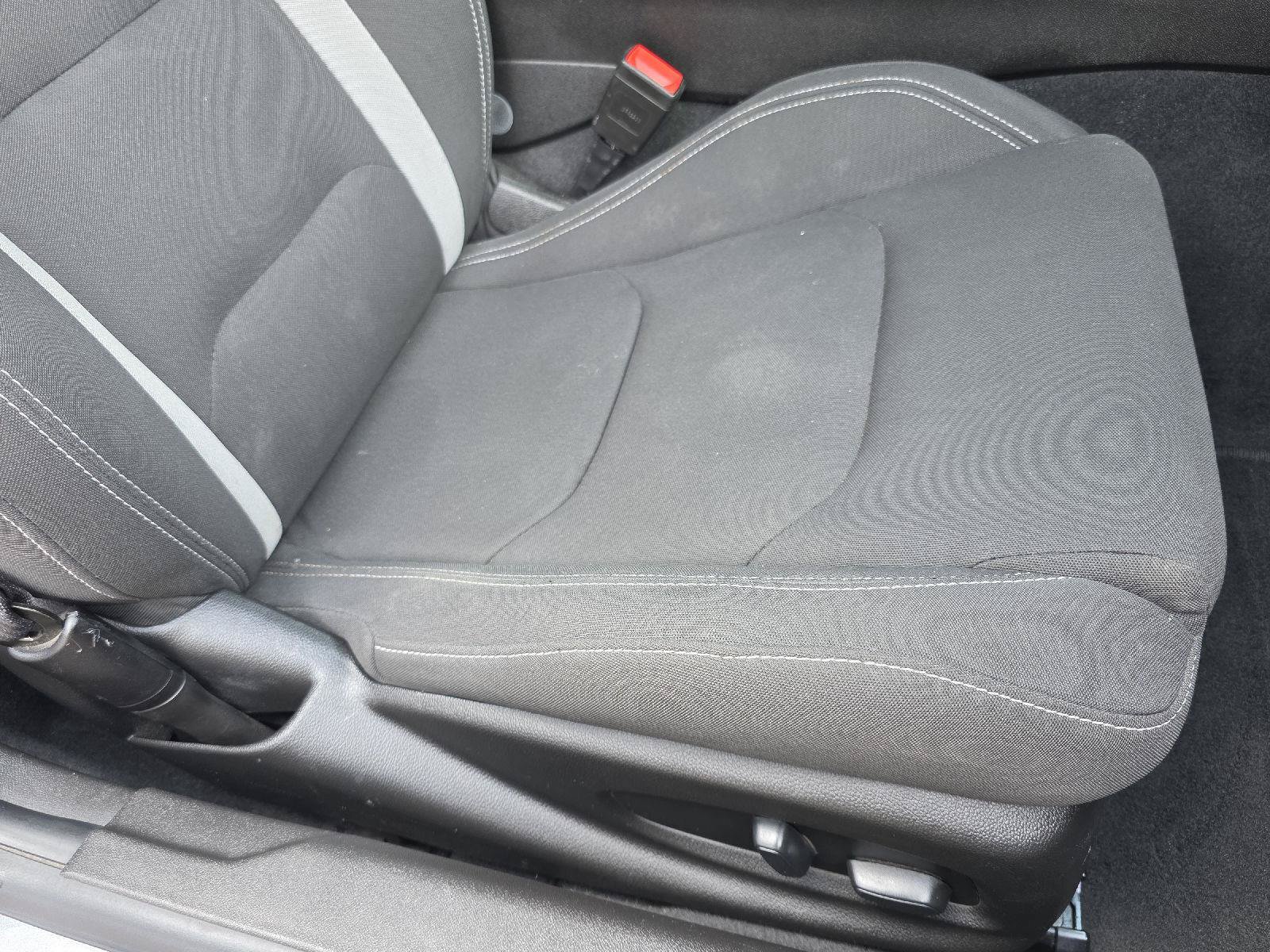 Used 2022 Chevrolet Camaro LT RWD image 26