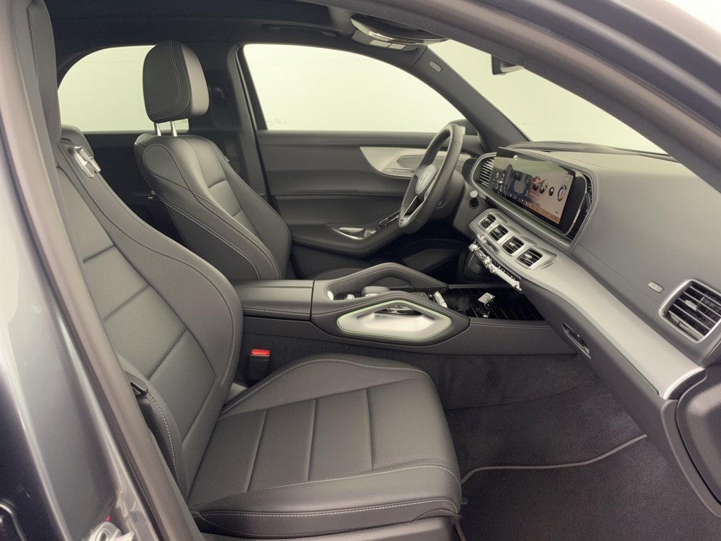 Used 2026 Mercedes-Benz GLS 450 4MATIC image 30