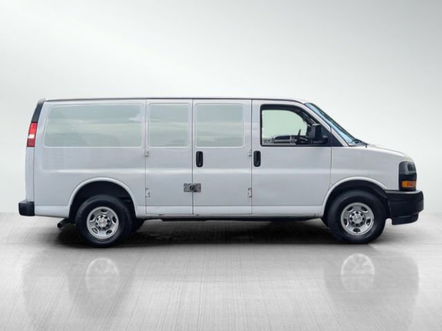 Used 2022 Chevrolet Express 2500 w/ Driver Convenience Package image 3