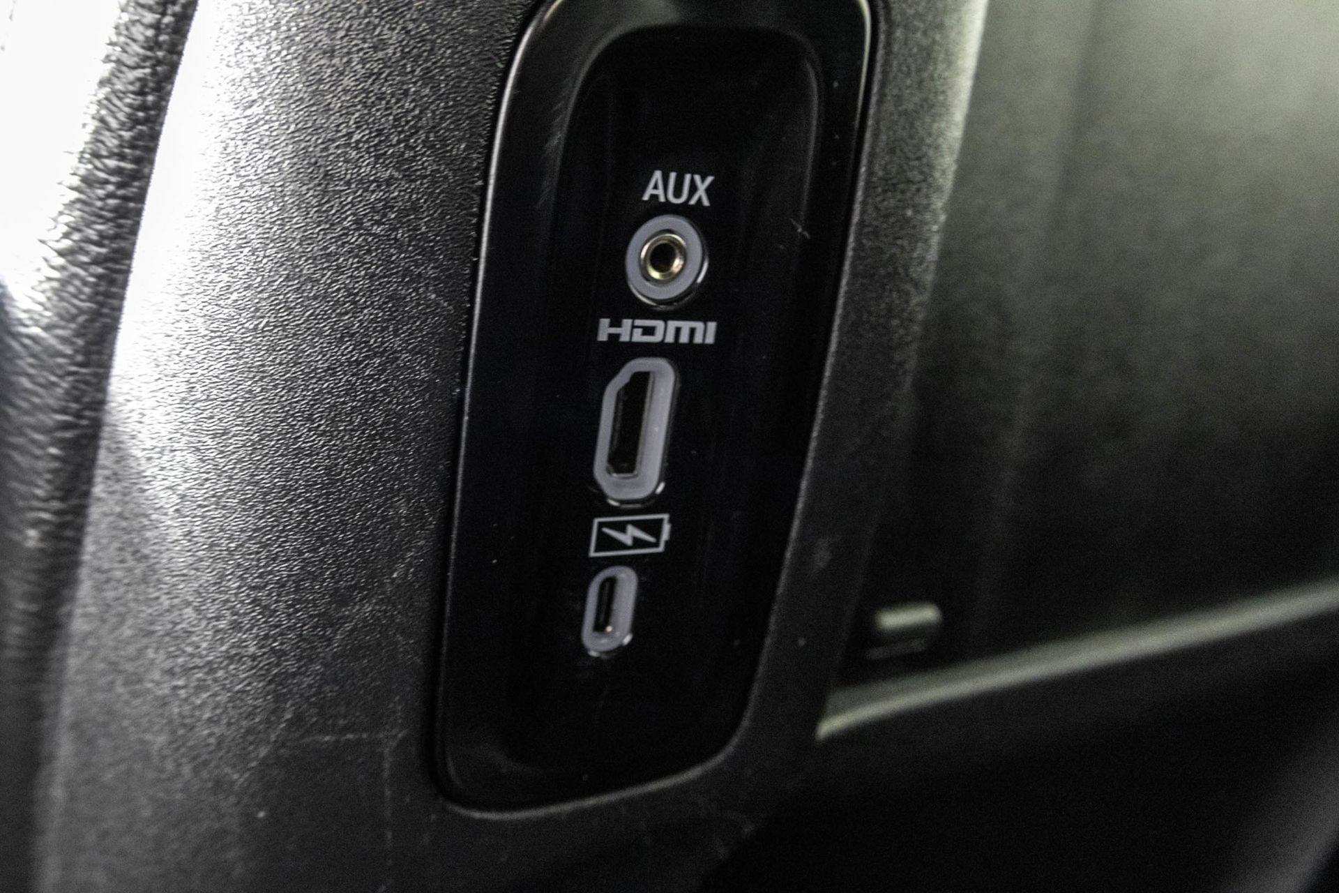 Used 2022 Chrysler Pacifica Touring-L w/ Uconnect Theater Family Group FWD image 40