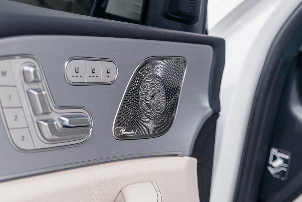 Used 2024 Mercedes-Benz GLS 450 4MATIC image 7