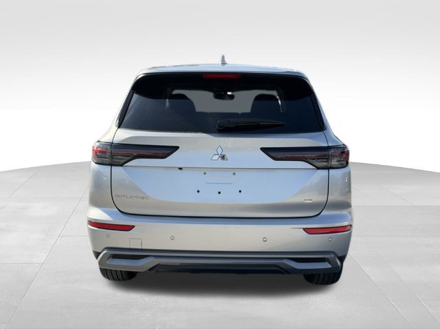 New 2026 Mitsubishi Outlander SE FWD image 4