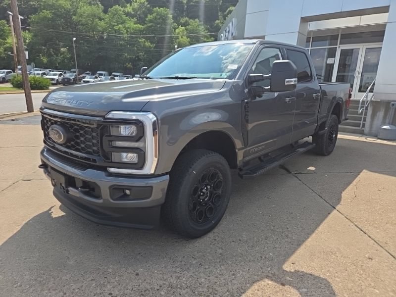 New 2026 Ford F250 XLT w/ XLT Premium Package AWD/4WD image 3