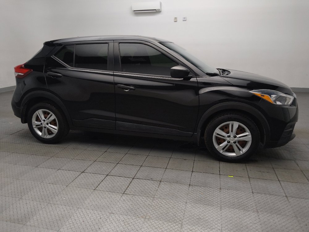 Used 2020 Nissan Kicks S FWD image 11