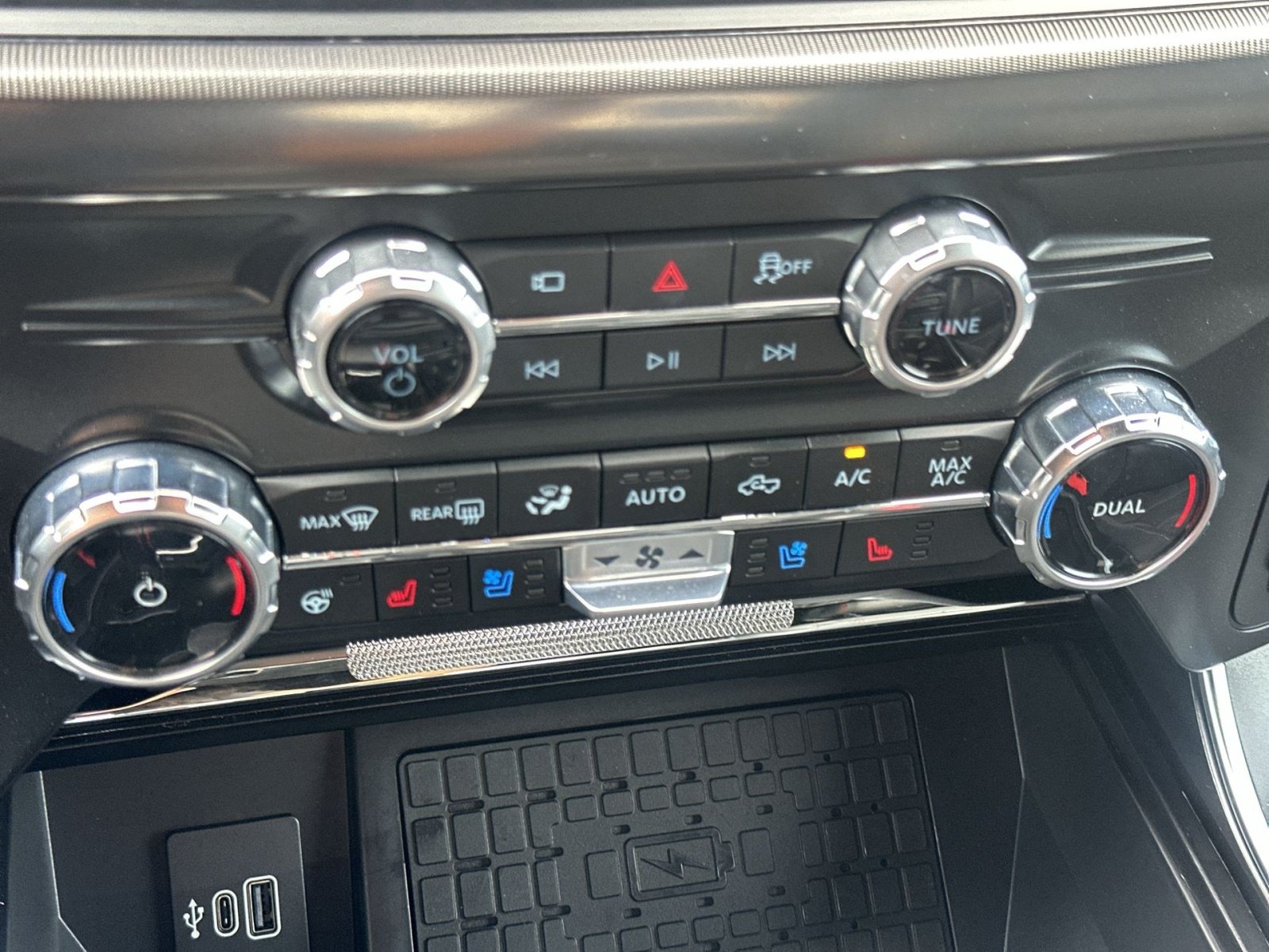 Certified 2025 Ford F150 Raptor AWD/4WD image 22