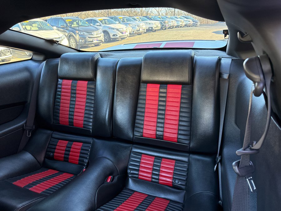 Used 2010 Ford Mustang Shelby GT500 RWD image 19