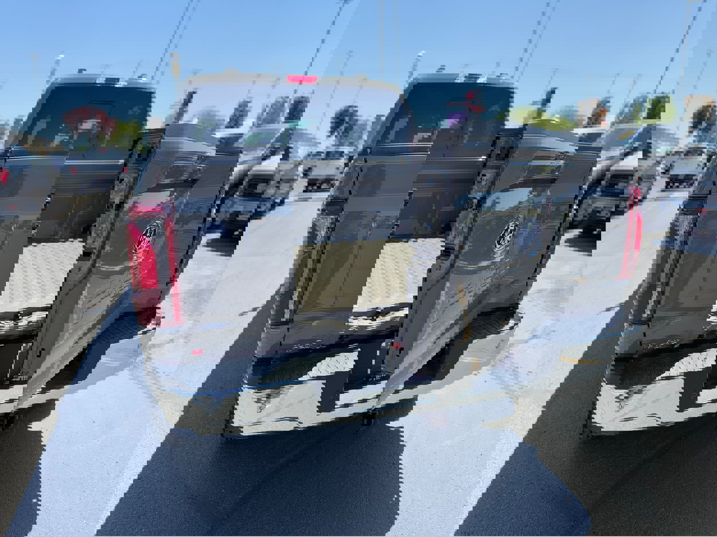 New 2025 Ford F150 Lariat w/ Equipment Group 501A Mid image 6