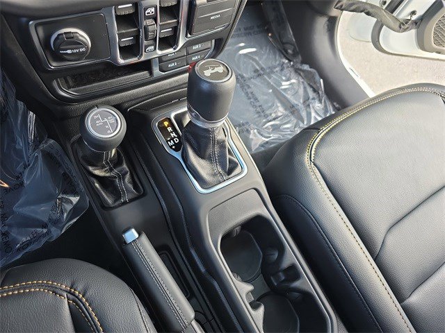 Used 2024 Jeep Wrangler Sahara w/ Technology Group image 25