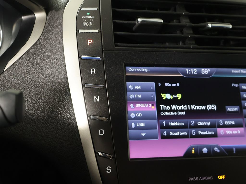 Used 2014 Lincoln MKZ image 43