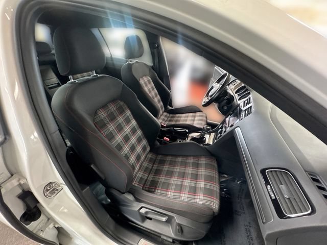 Used 2018 Volkswagen GTI S FWD image 25