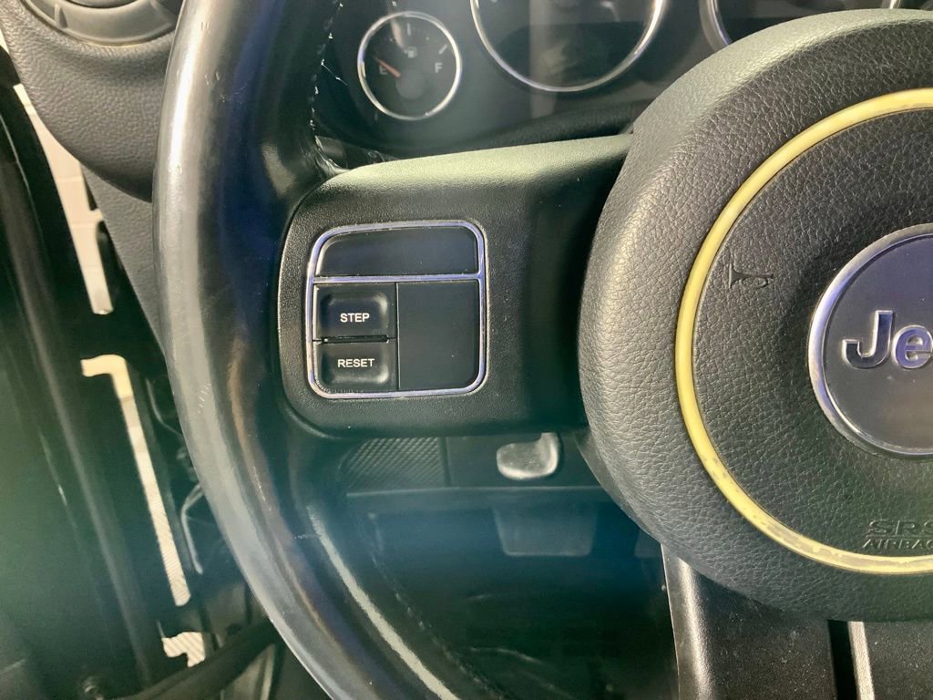 Used 2011 Jeep Wrangler Unlimited Sport image 19