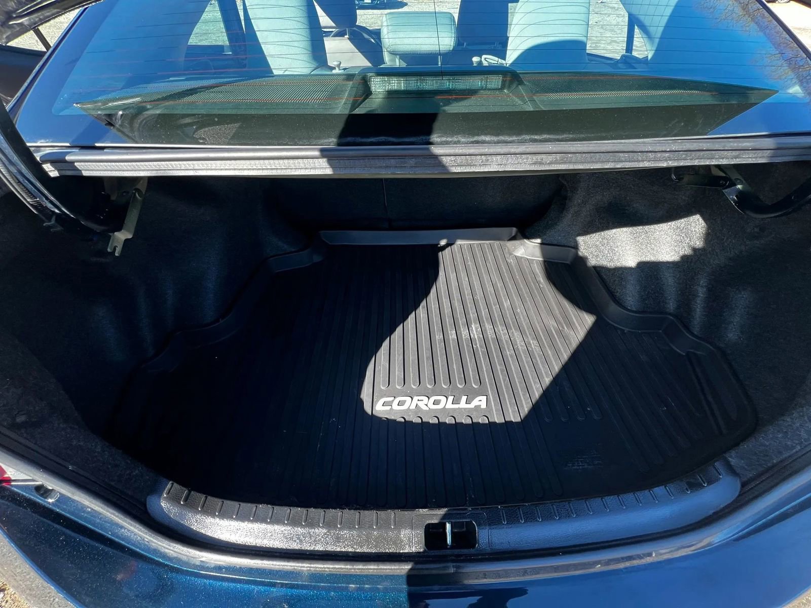 Used 2019 Toyota Corolla LE image 17