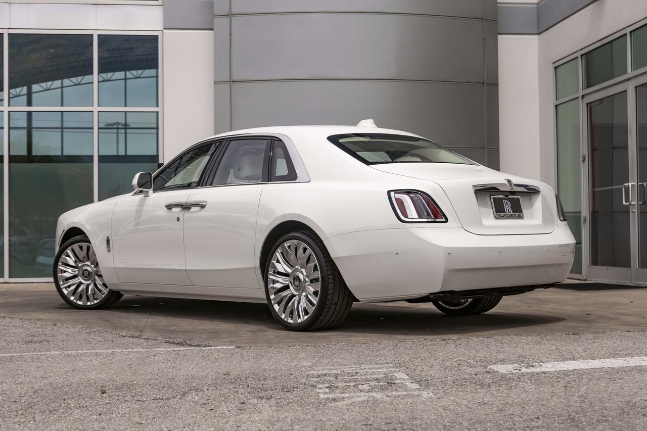 New 2026 Rolls-Royce Ghost image 16