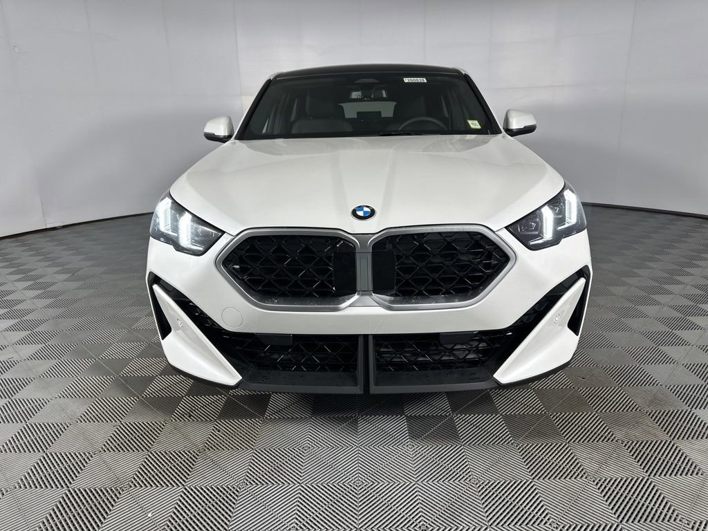 New 2026 BMW X2 xDrive28i AWD/4WD image 2