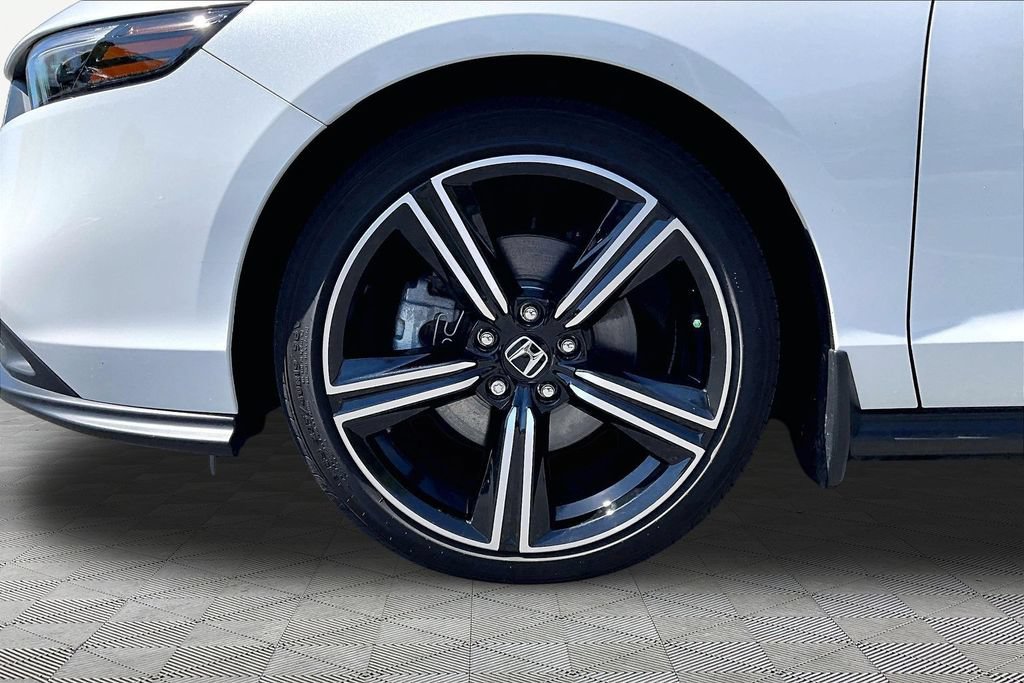 Used 2025 Honda Accord Sport image 24