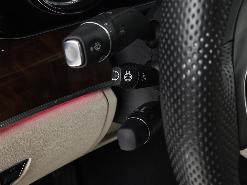 Used 2017 Mercedes-Benz E 300 4MATIC image 19