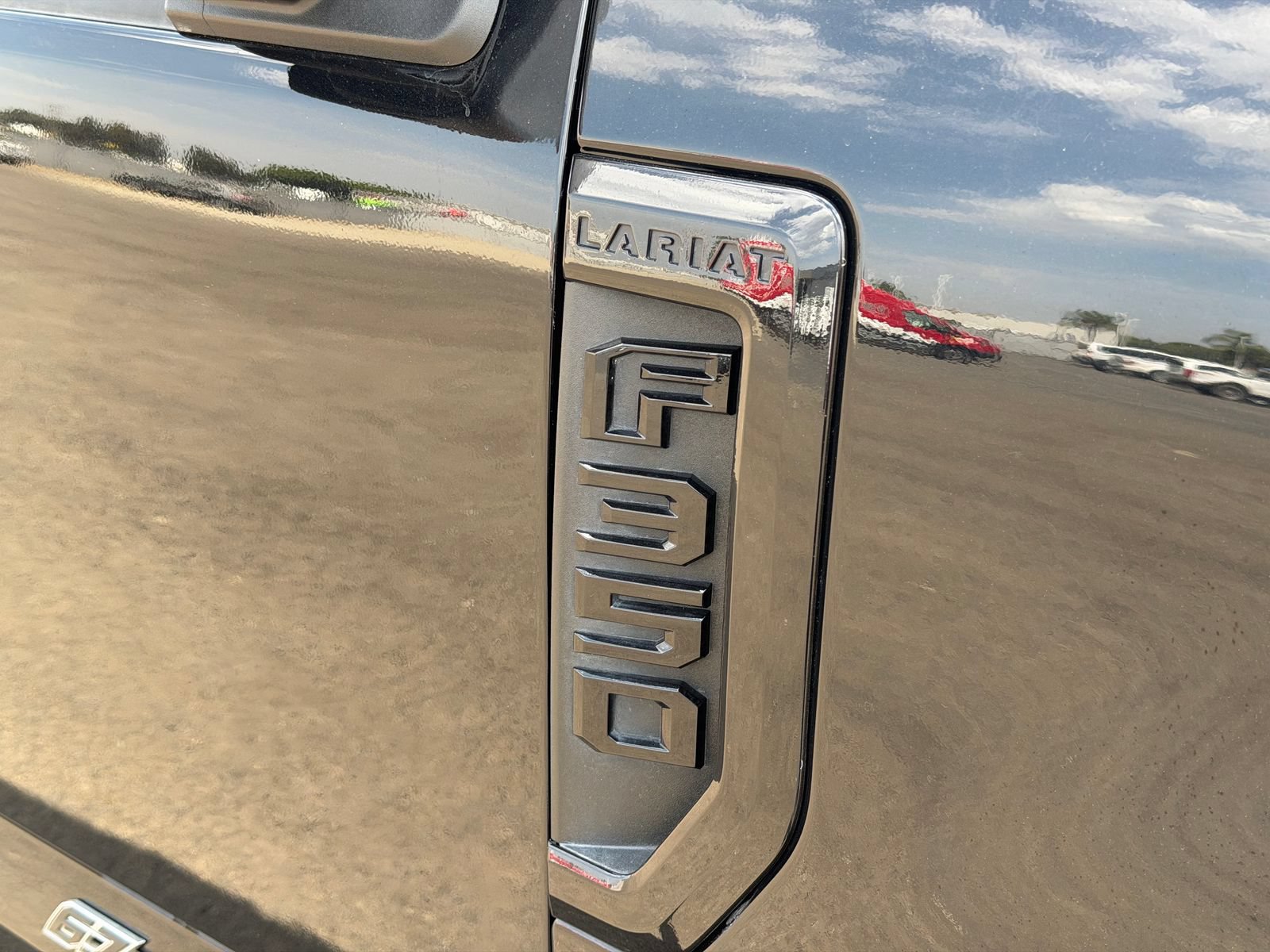 Used 2022 Ford F350 Lariat w/ Tremor Off-Road Package AWD/4WD image 12
