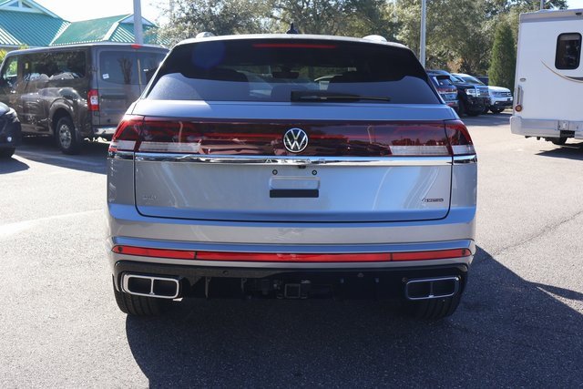 New 2026 Volkswagen Atlas Cross Sport SEL Premium R-Line image 4