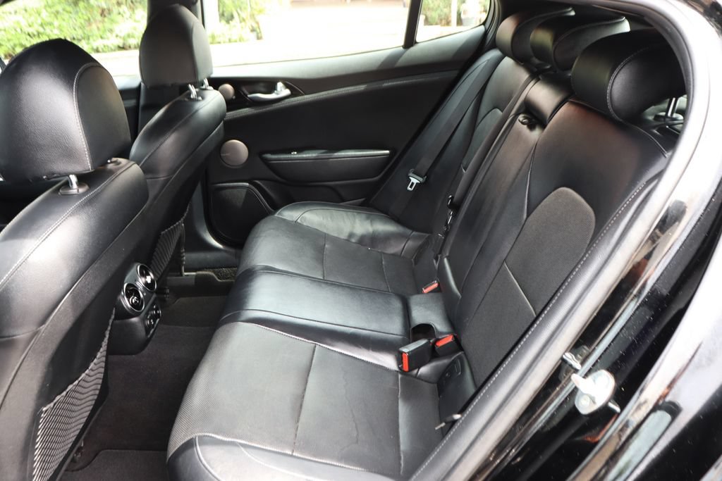 Used 2023 Kia Stinger GT-Line image 37