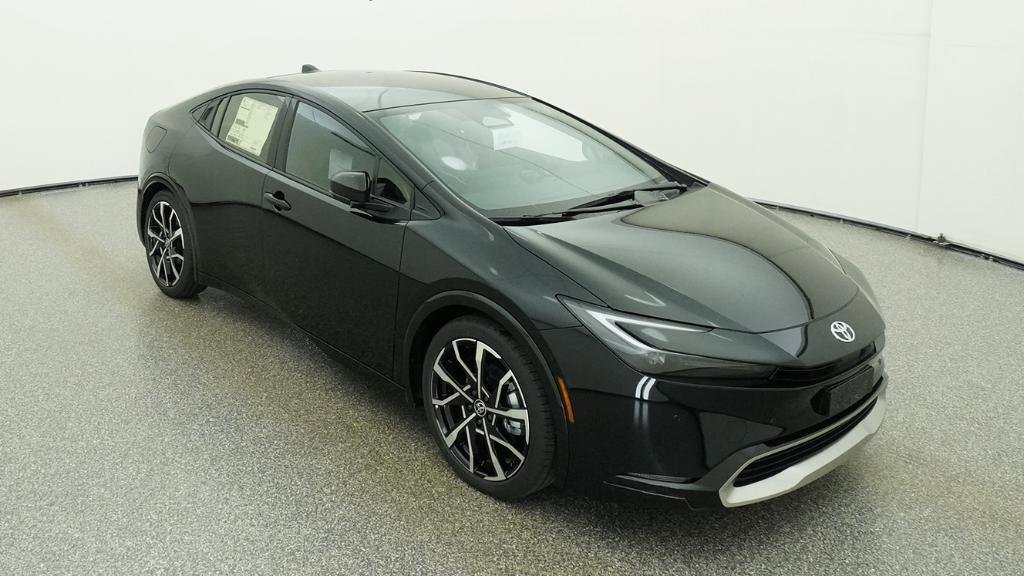 New 2026 Toyota Prius Plug-In Hybrid FWD image 3