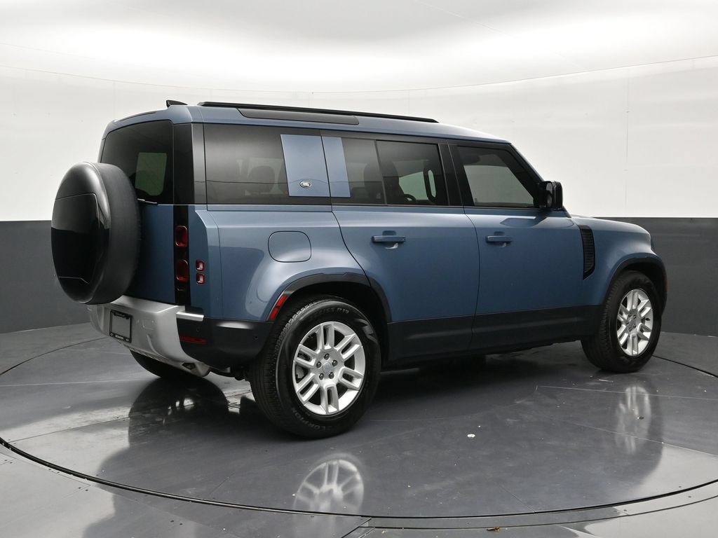 Used 2024 Land Rover Defender 110 S AWD/4WD image 5