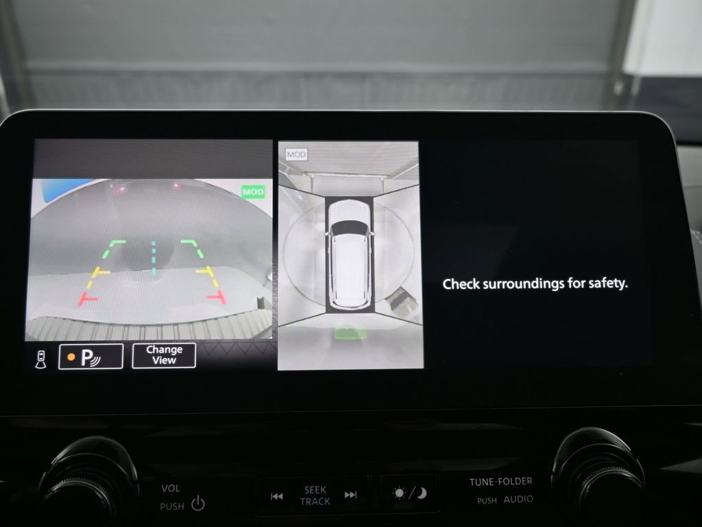 Used 2024 Nissan Armada Platinum w/ Cargo Package image 22