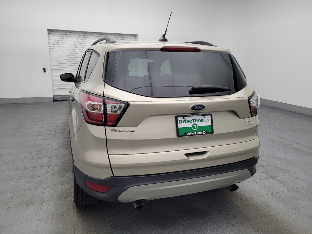 Used 2018 Ford Escape SE w/ SE Sync 3 Package FWD image 6
