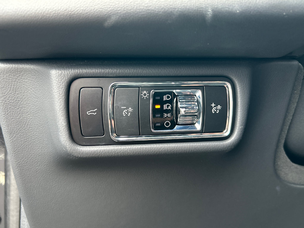 Used 2025 Lincoln Aviator Reserve w/ Illumination Package AWD/4WD image 13
