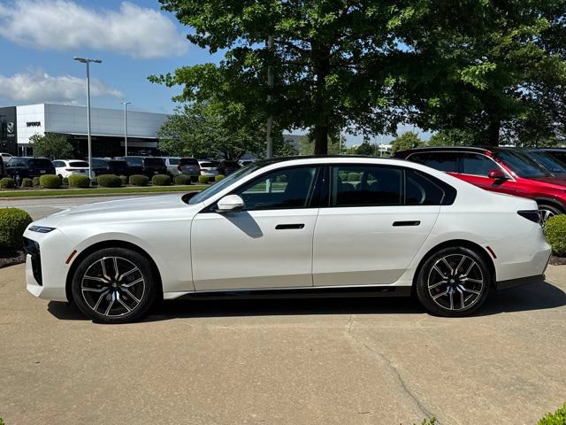 Certified 2025 BMW 740i xDrive AWD/4WD image 2
