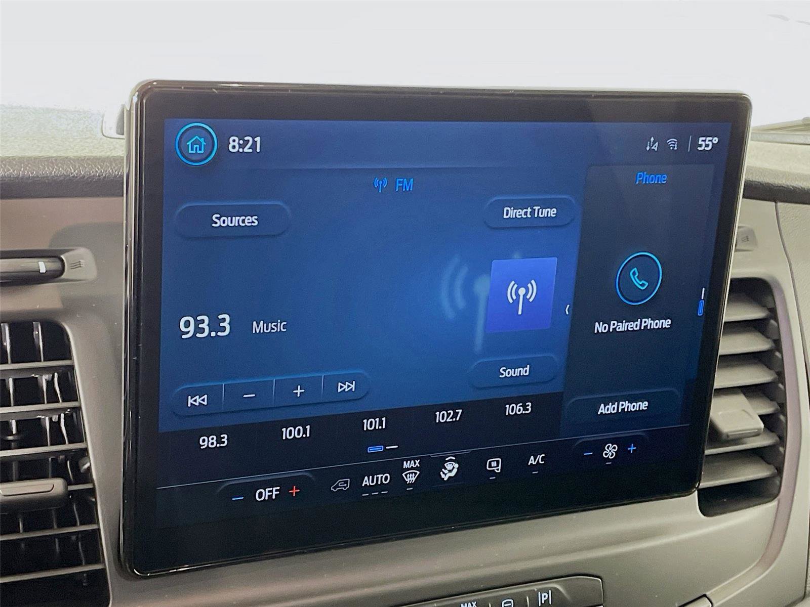 New 2025 Ford Transit 250 148 Medium Roof RWD image 16