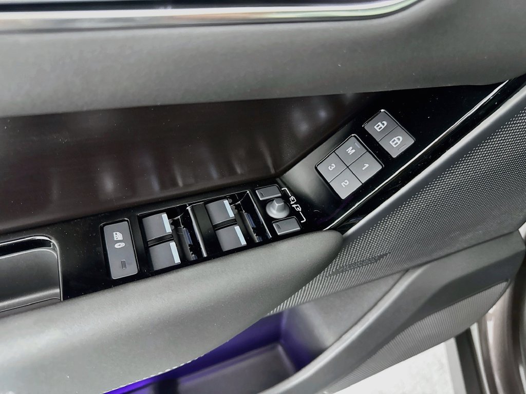 New 2026 Land Rover Range Rover Velar Belgravia AWD/4WD image 18