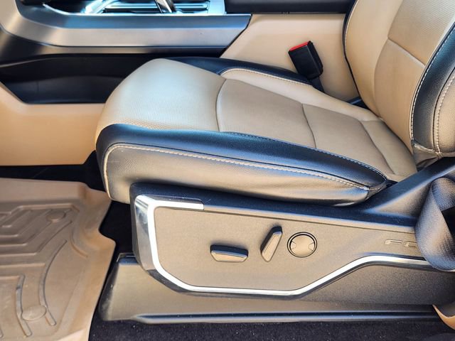 Used 2022 Ford F150 Lariat w/ Equipment Group 501A Mid image 26