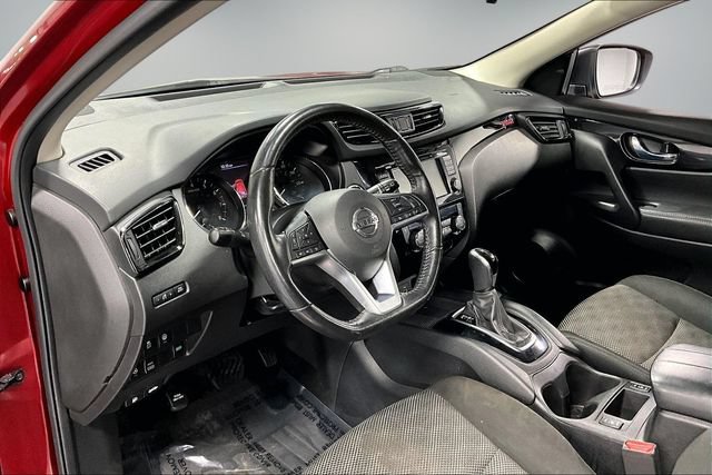 Used 2019 Nissan Rogue Sport SV w/ All-Weather Package AWD/4WD image 16