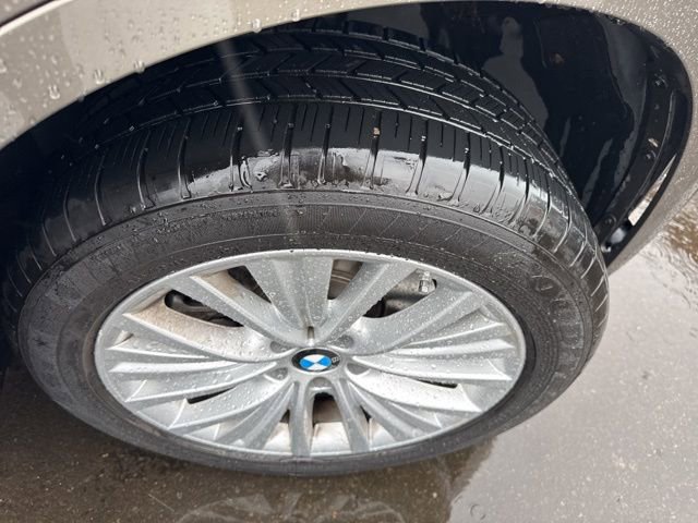 Used 2017 BMW X5 xDrive40e image 13