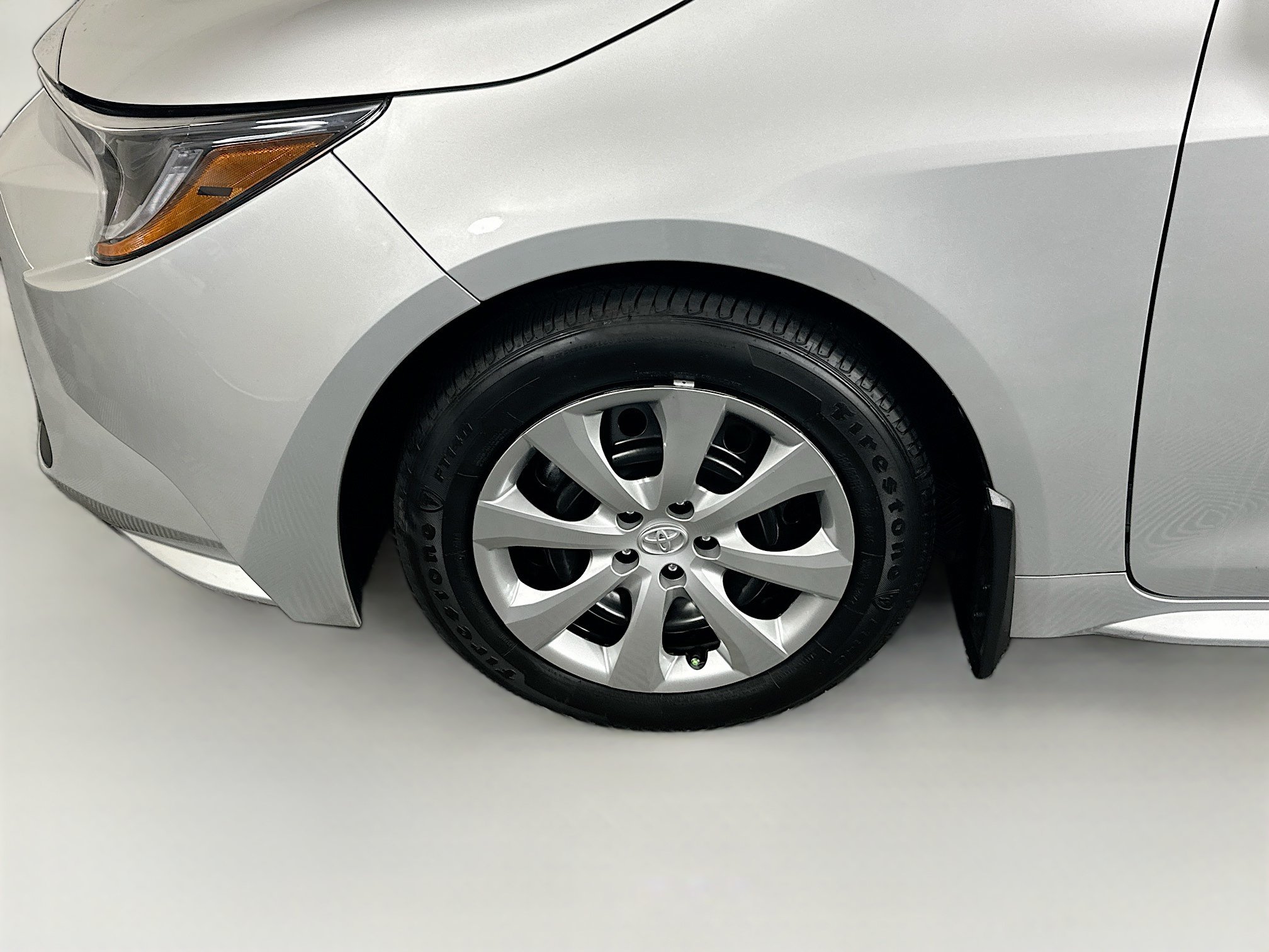 Used 2026 Toyota Corolla LE FWD image 11