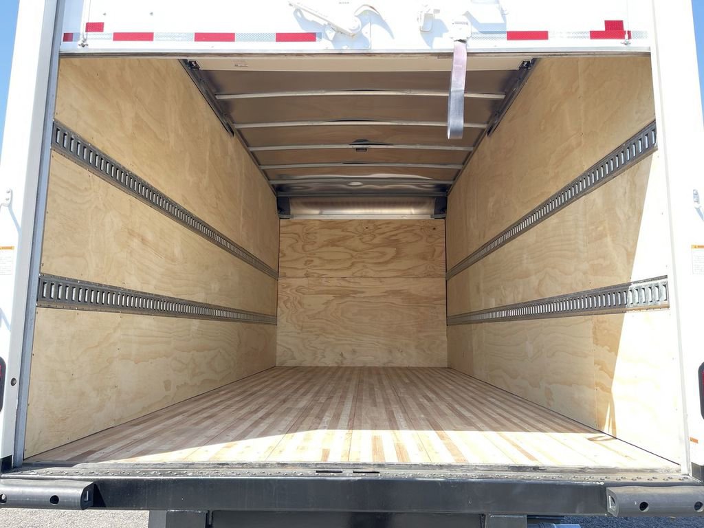 Used 2026 Ford E-450 and Econoline 450 Super Duty RWD image 10