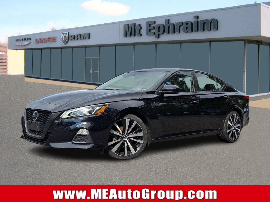 Used 2022 Nissan Altima 2.5 SR AWD/4WD image 1