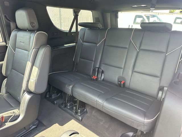 Used 2025 Cadillac Escalade ESV Premium Luxury AWD/4WD image 44