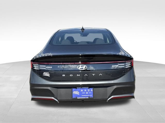 New 2026 Hyundai Sonata SE FWD image 4
