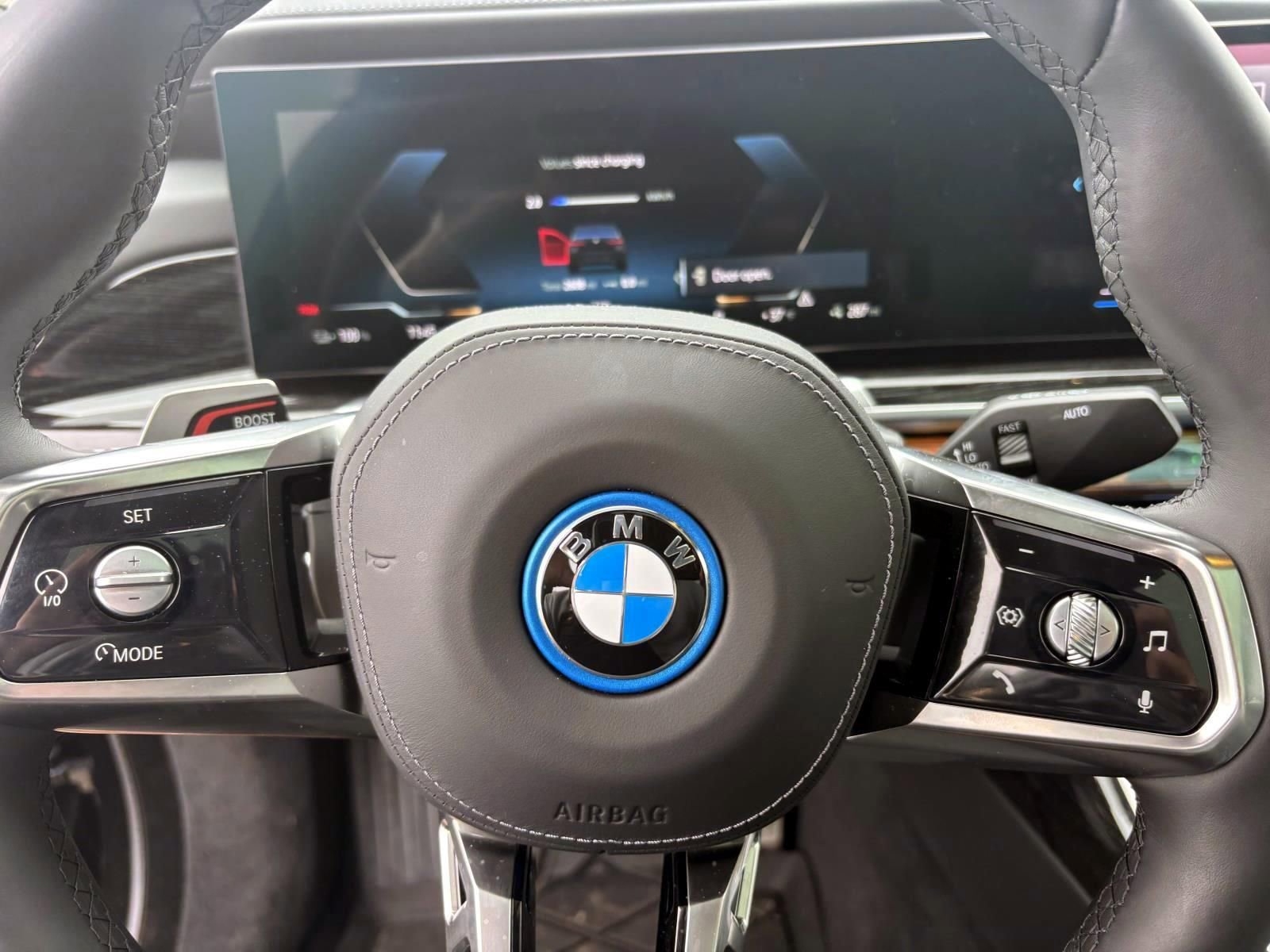 Used 2026 BMW i7 xDrive60 w/ Executive Package AWD/4WD image 17