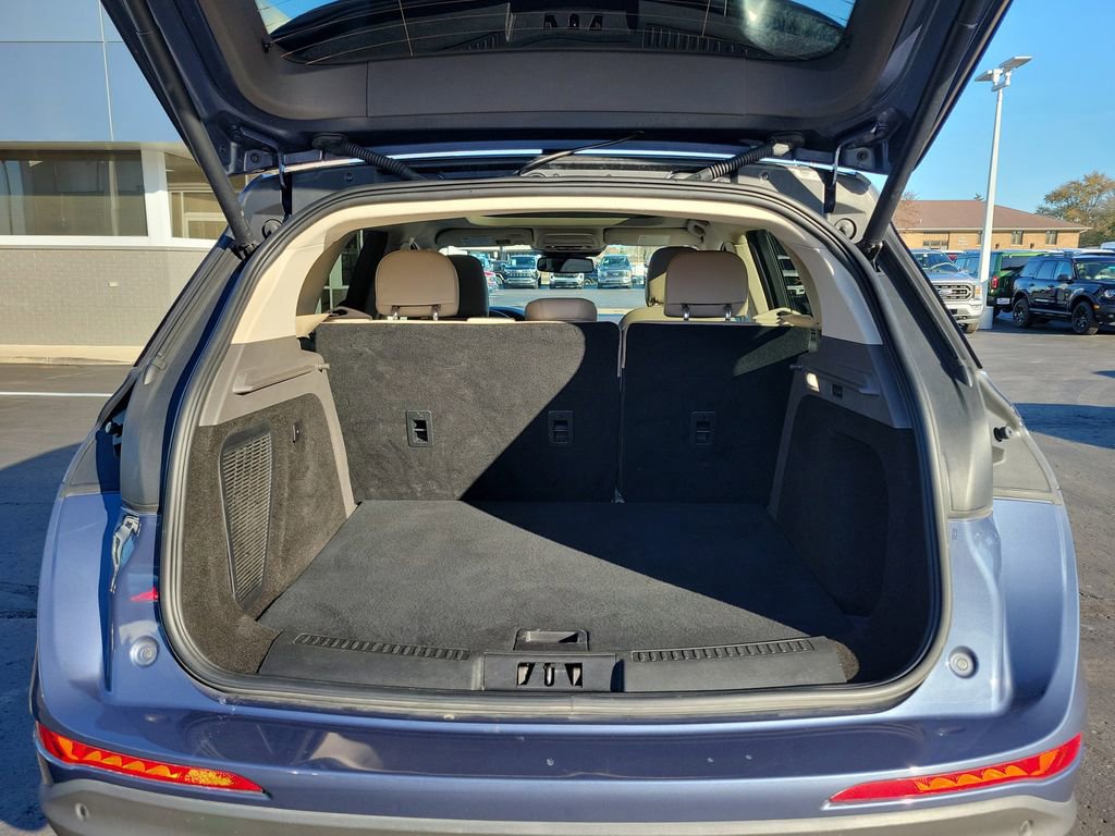 Used 2022 Lincoln Corsair FWD w/ Premium Package image 10