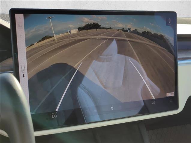 Used 2022 Tesla Model X image 12