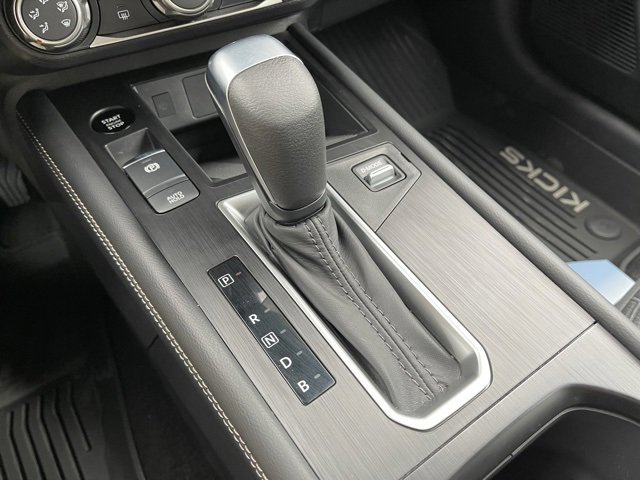 Certified 2025 Nissan Kicks S image 17