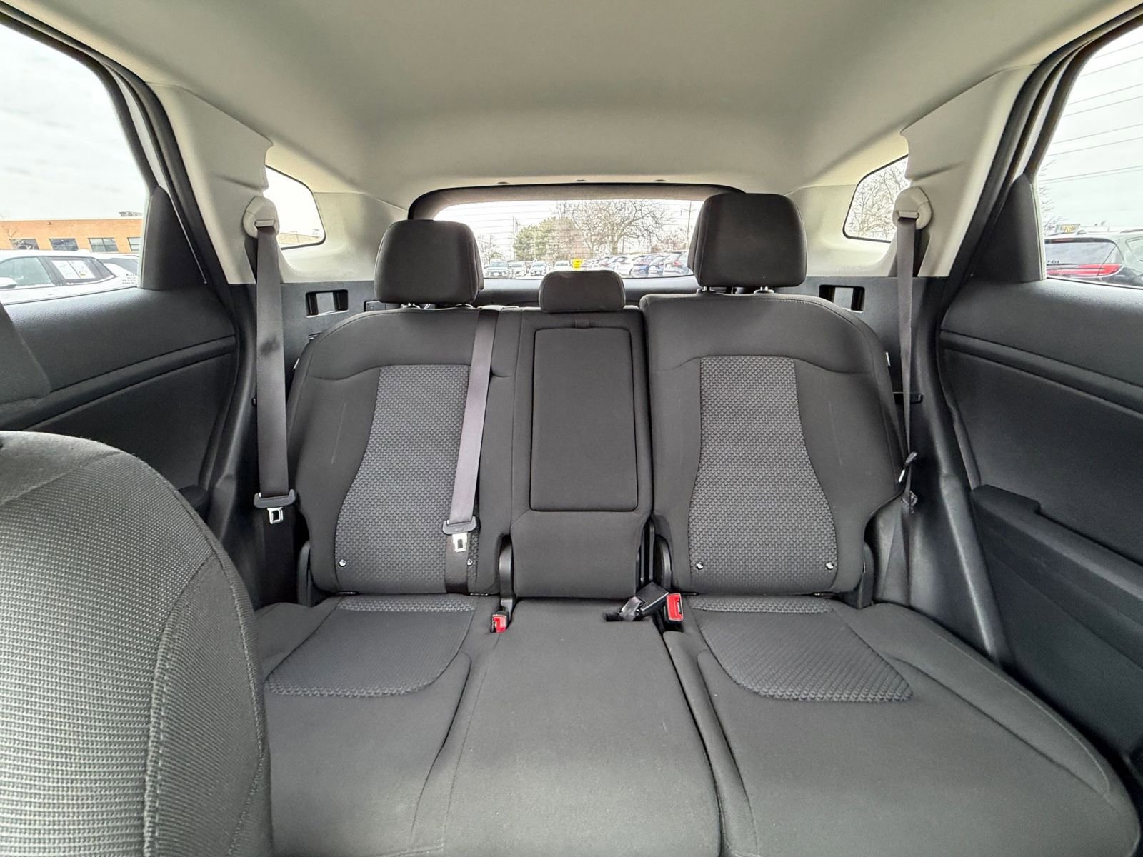 Used 2025 Kia Sportage LX image 36